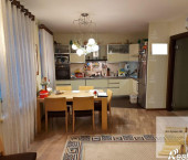 4-комн, 105кв м, этаж 3/4 Нестерова ул, 10