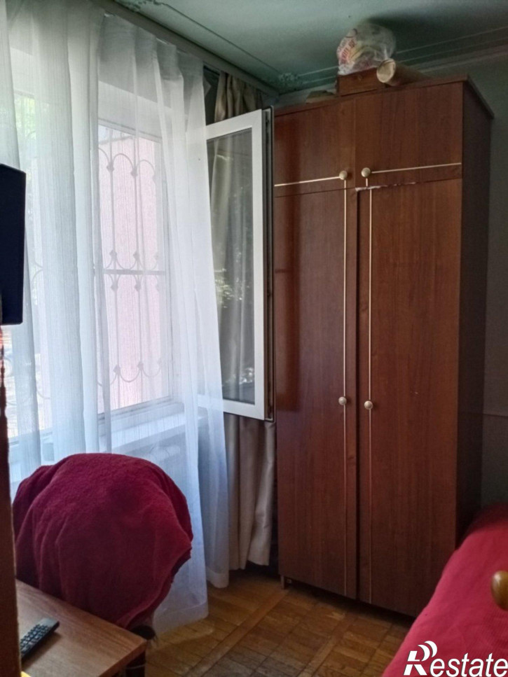 4-комн квартира Благоева 23