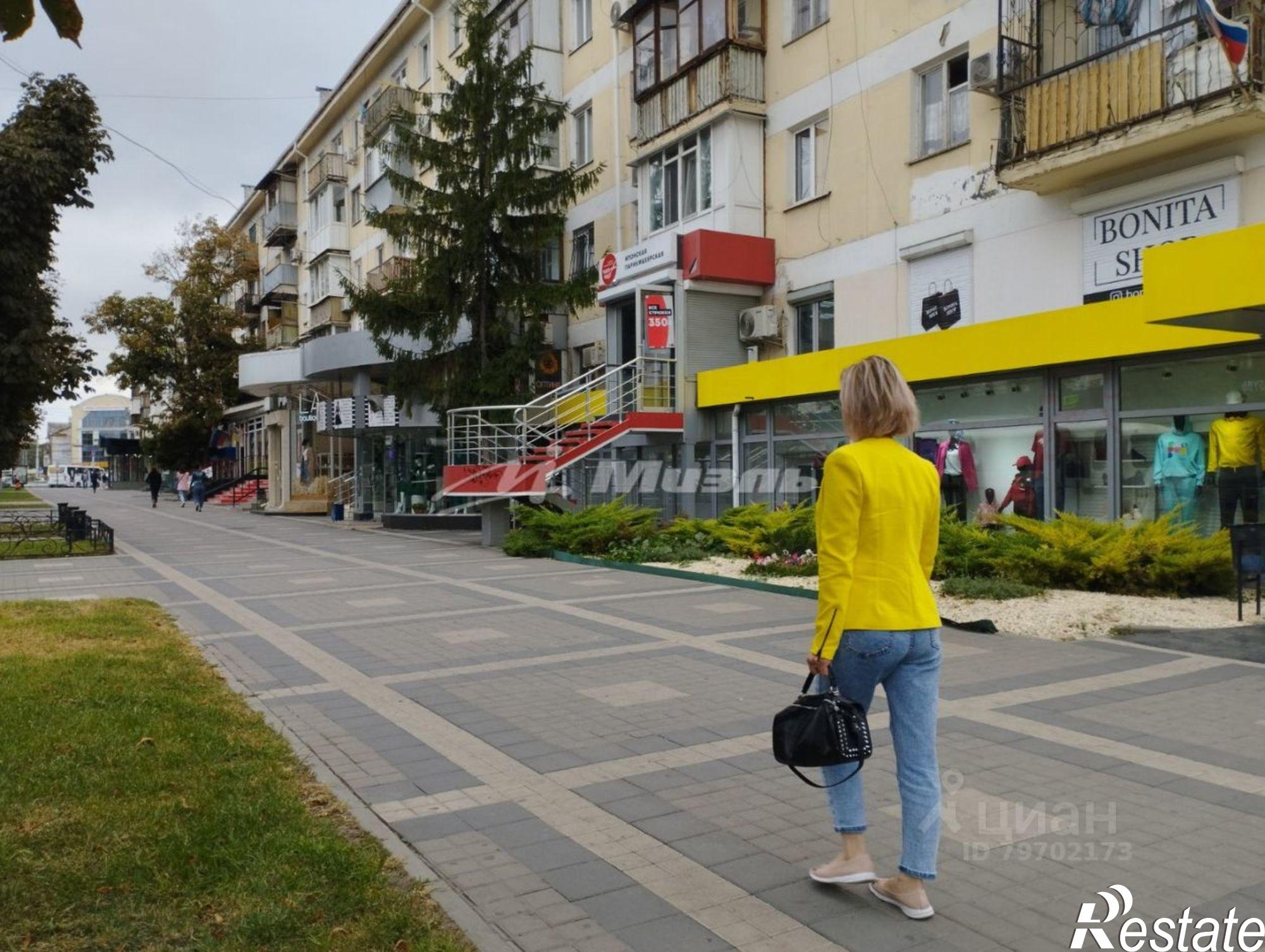 Купить торговое помещение за 87 000 600 рублей на проспект Кирова, 14