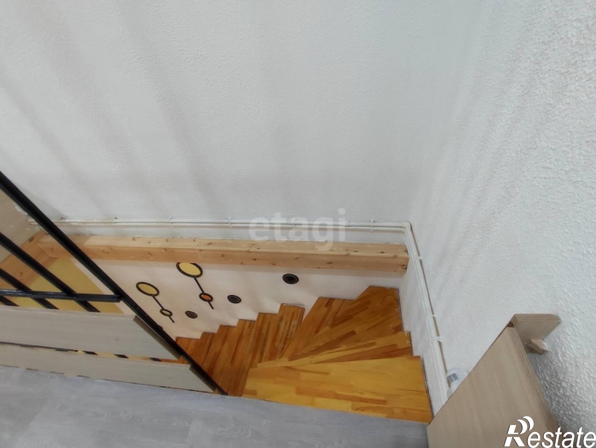 Купить дачу, дом, коттедж за 21 000 000 рублей на Ялтинский пр.