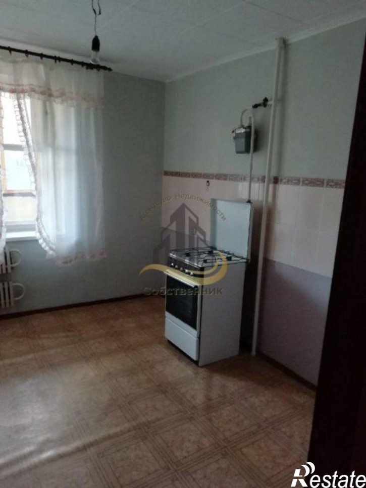 2-комн квартира Космонавтов ул, 1
