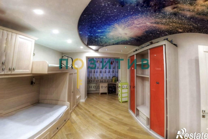 3-комн квартира Нежнова ул, 21к4