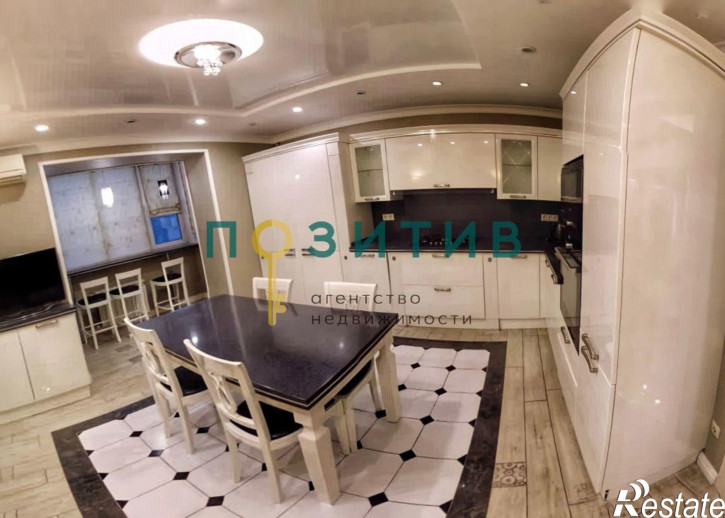 3-комн квартира Нежнова ул, 21к4