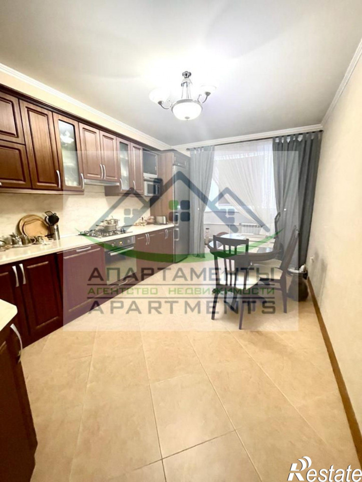 3-комн квартира Нежнова ул, 21к3