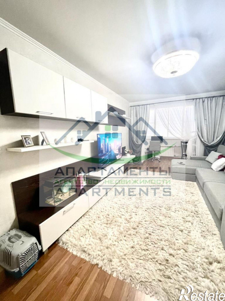 3-комн квартира Нежнова ул, 21к3
