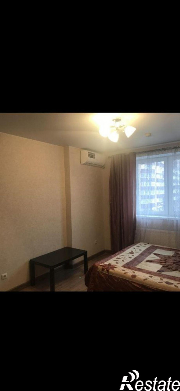1-комн квартира Половинко ул, 280