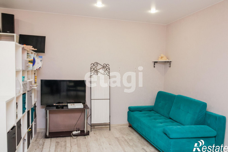 2-комн квартира Котельщиков, 36