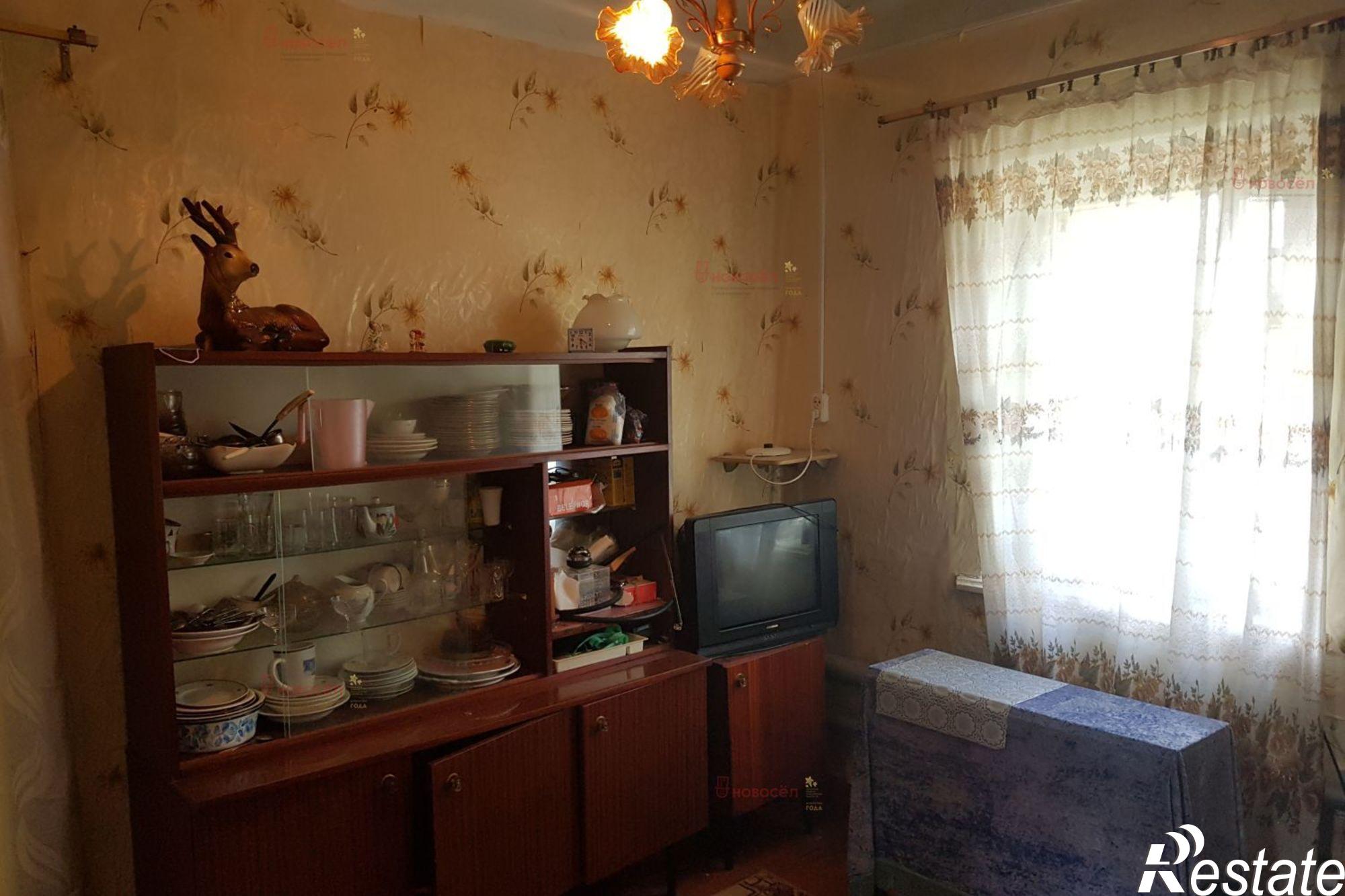 Купить дачу, дом, коттедж за 2 700 000 рублей на Парижской коммуны 4