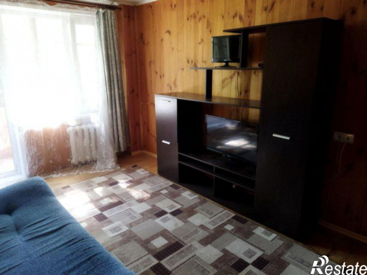 1-комн квартира Комиссарова ул, 49