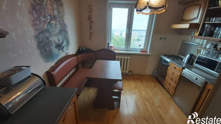 2-комн квартира Суворова ул, 6