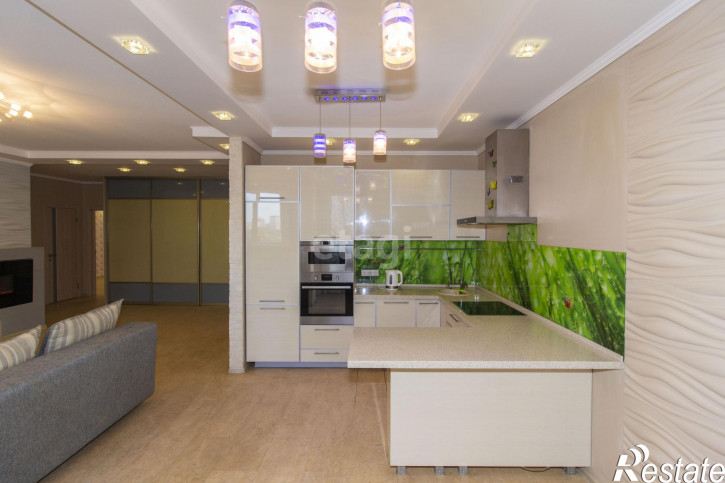 3-комн квартира Пароходская, 4