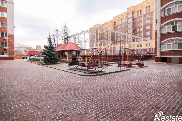 3-комн квартира Максима Горького, 47