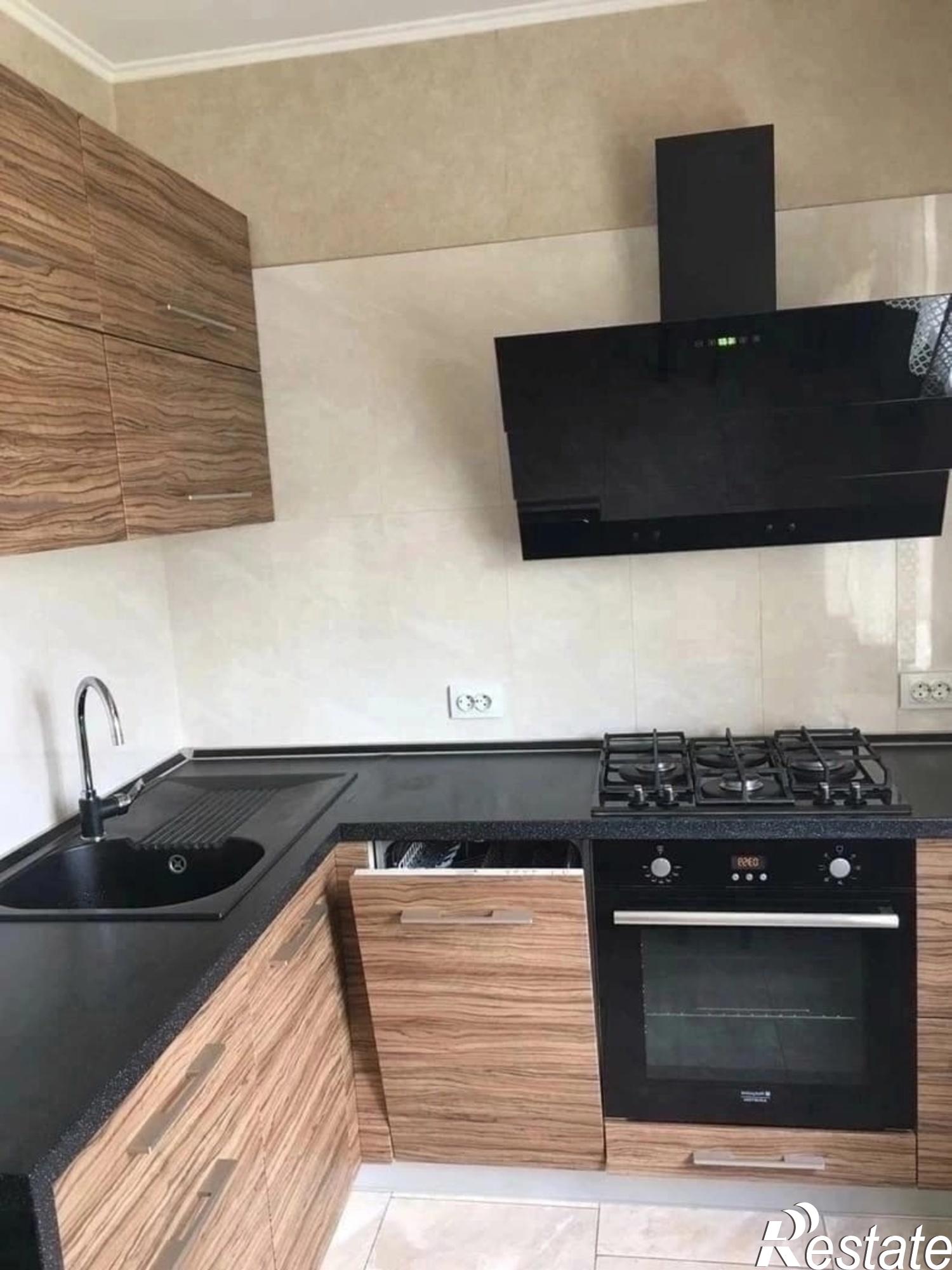 Сдать квартиру за 16 500 рублей на Революционная улица, 125
