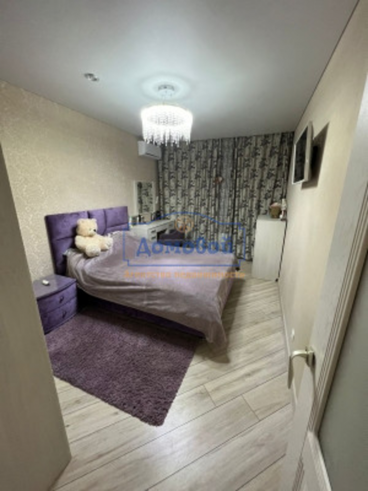 3-комн квартира Хрустальная ул., 44к4