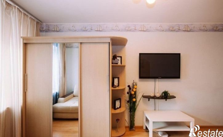 1-комн квартира Мориса Тореза улица, 48