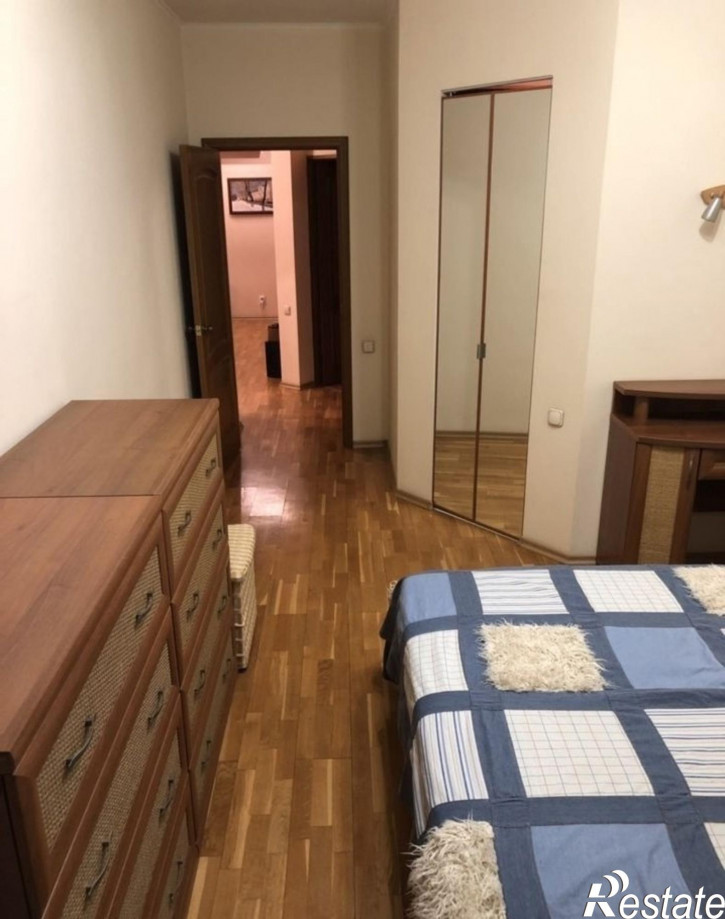 2-комн квартира Дзержинского улица, 8
