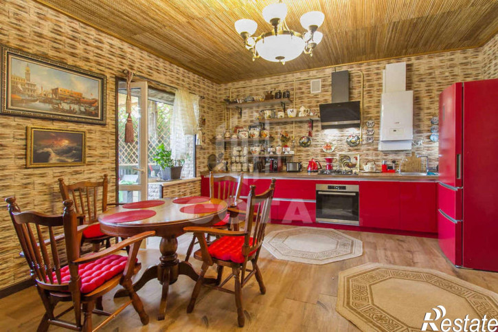 3-комн квартира Выборская улица, 26