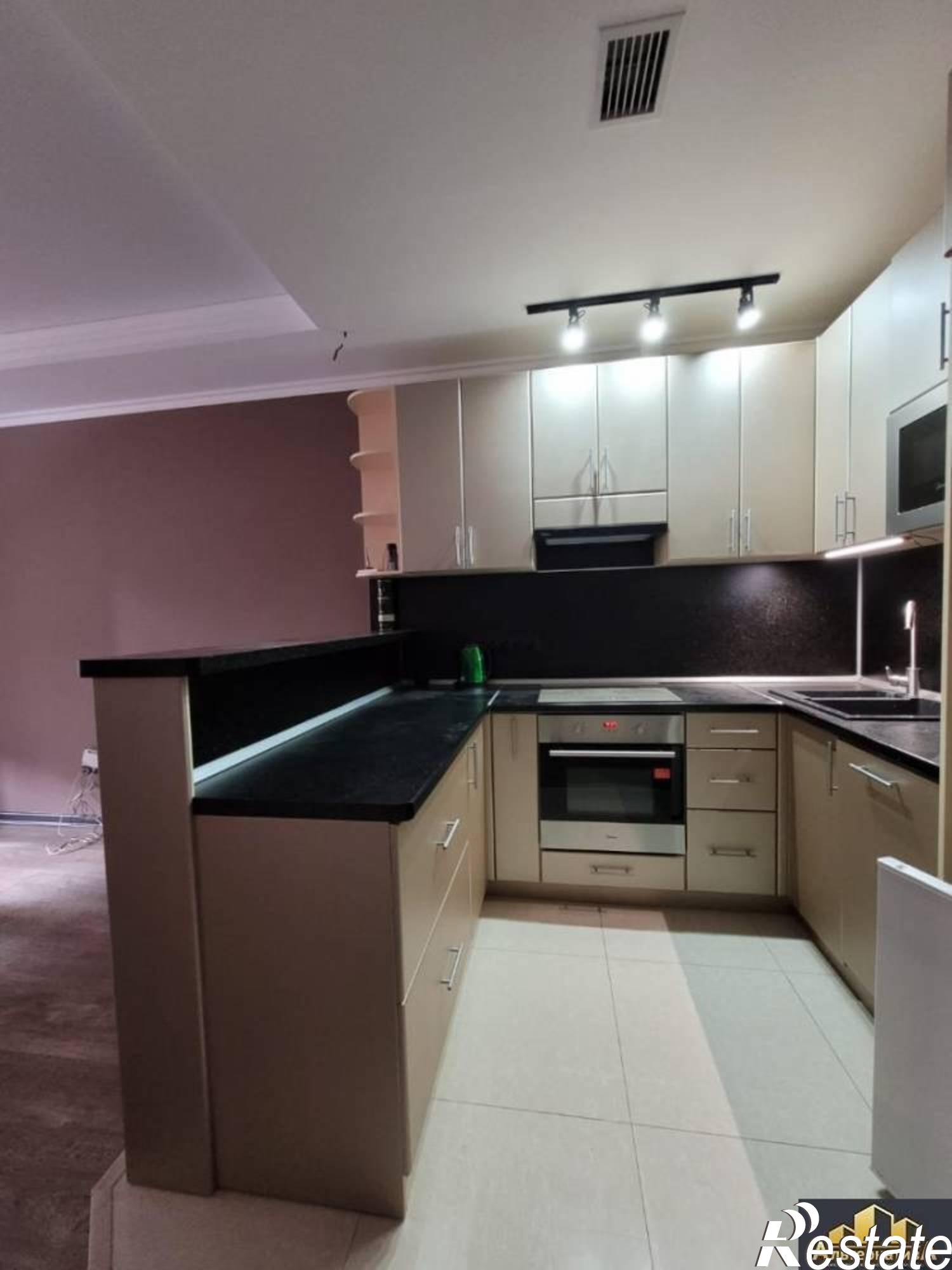 Сдать квартиру за 36 000 рублей на Катыхина ул.