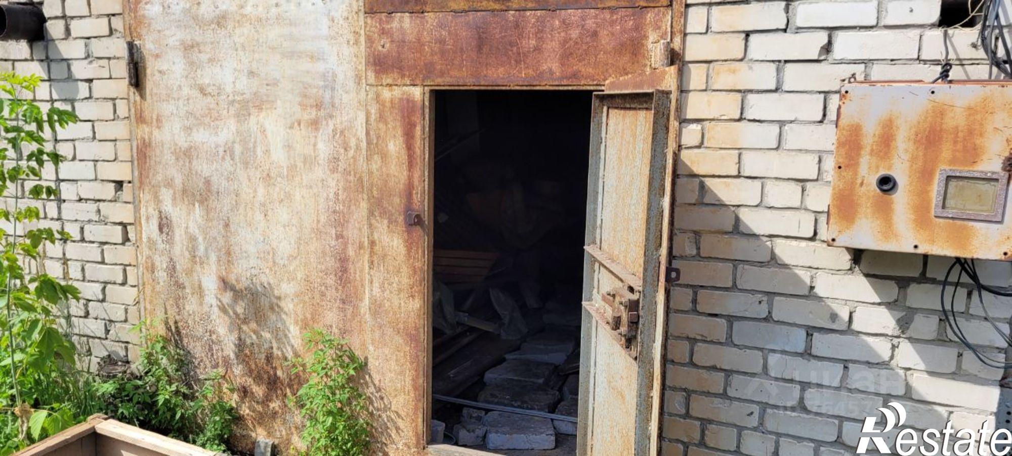 Купить гараж, место в паркинге за 68 156 рублей на улица Карла Маркса, 127А