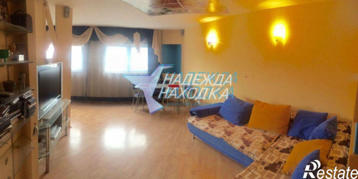 4-комн квартира Пугачева ул, 1а