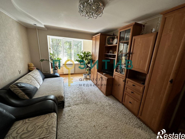 2-комн квартира Адмиральского ул, 31