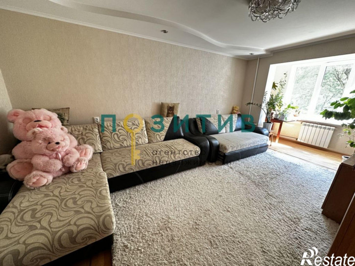 2-комн квартира Адмиральского ул, 31
