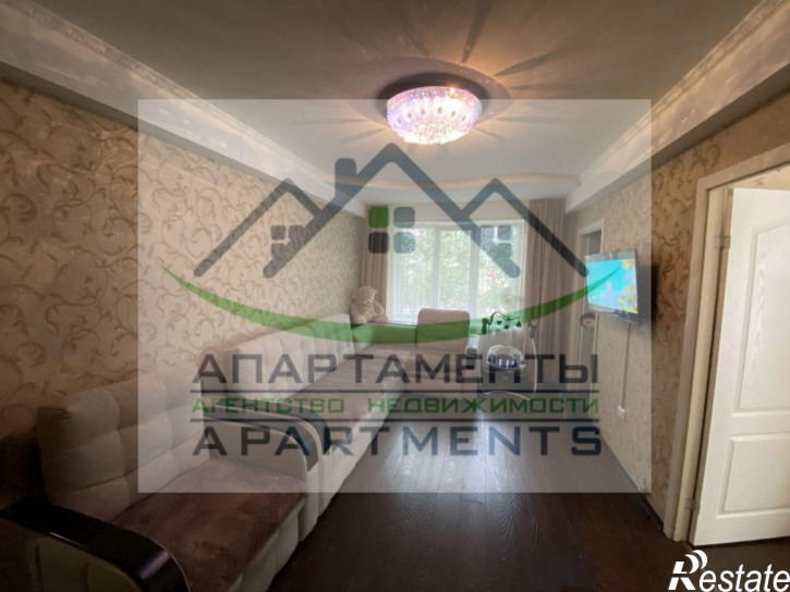 4-комн квартира Октябрьская ул, 411