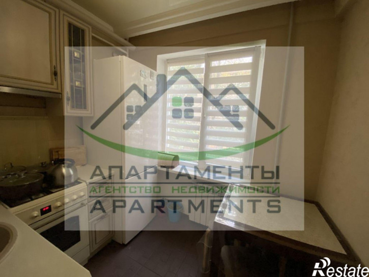 4-комн квартира Октябрьская ул, 411