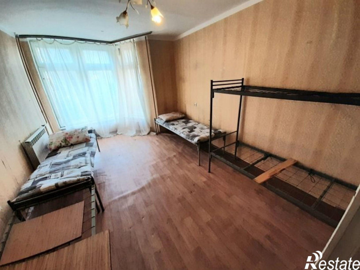 3-комн квартира Калинина ул, 33к2
