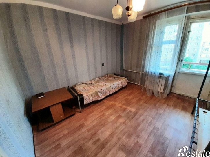 3-комн квартира Калинина ул, 33к2