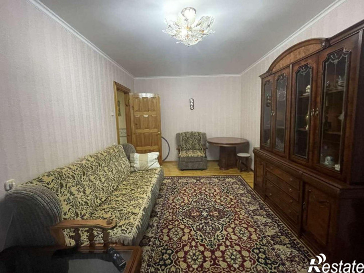 4-комн квартира Конева улица, 5