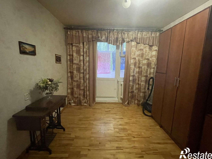 4-комн квартира Конева улица, 5
