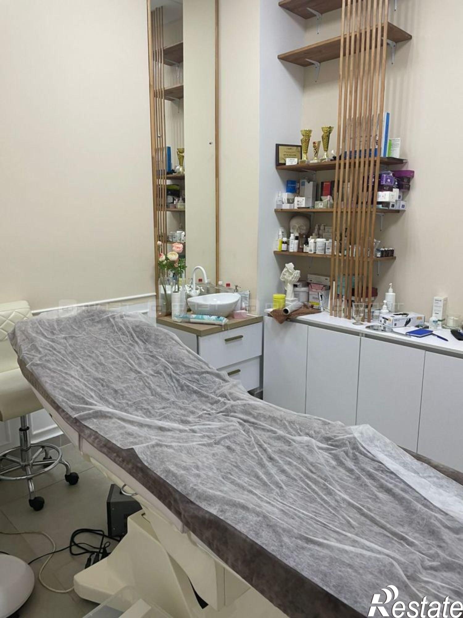 Купить помещение свободного назначения за 21 500 000 рублей на ул. Рихарда Зорге, дом 66