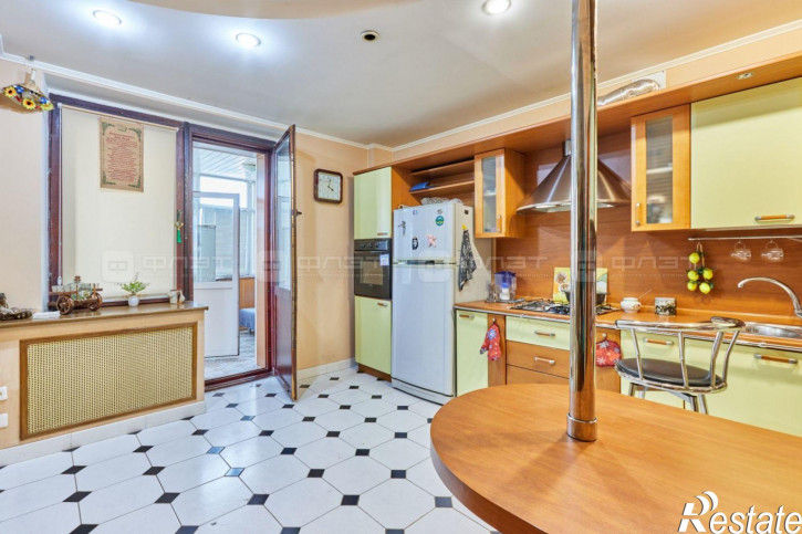 2-комн квартира ул. Космонавтов, дом 41