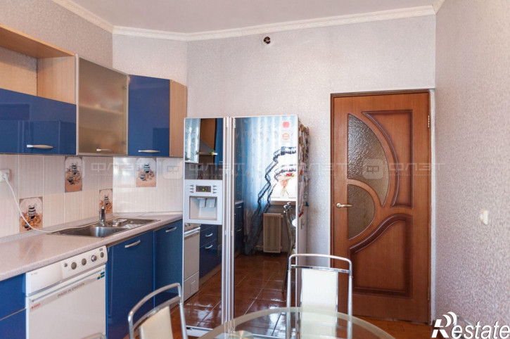 3-комн квартира ул. Ноксинский Спуск, дом 8