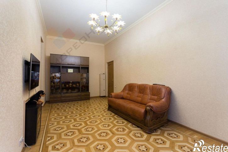 4-комн квартира Советская ул, 60