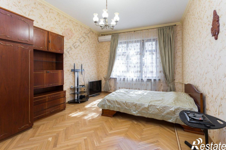 4-комн квартира Советская ул, 60