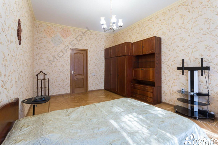 4-комн квартира Советская ул, 60