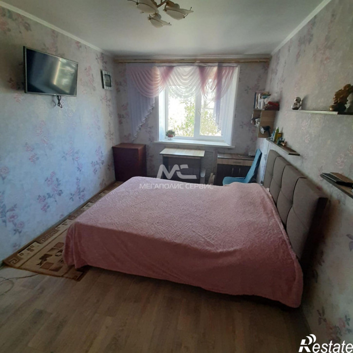 3-комн квартира 6-й мкр, Химиков ул, 8
