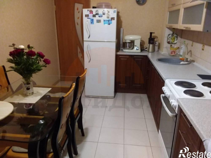 3-комн квартира Ивановой ул., 10