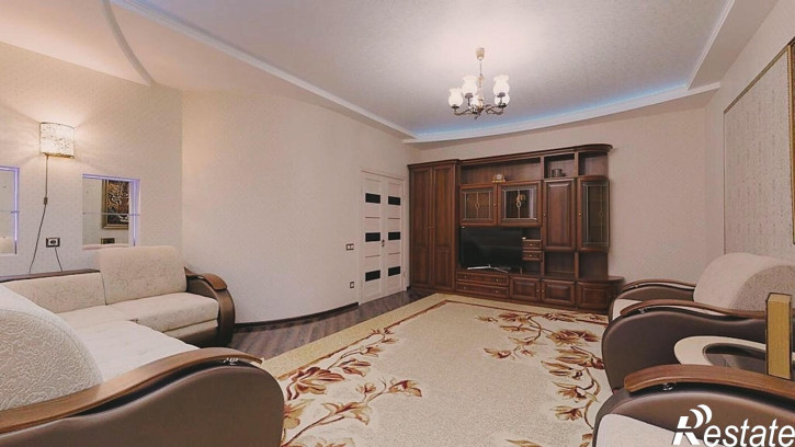 2-комн квартира Крымская улица, 34