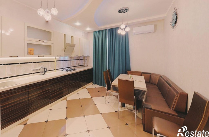 2-комн квартира Крымская улица, 34