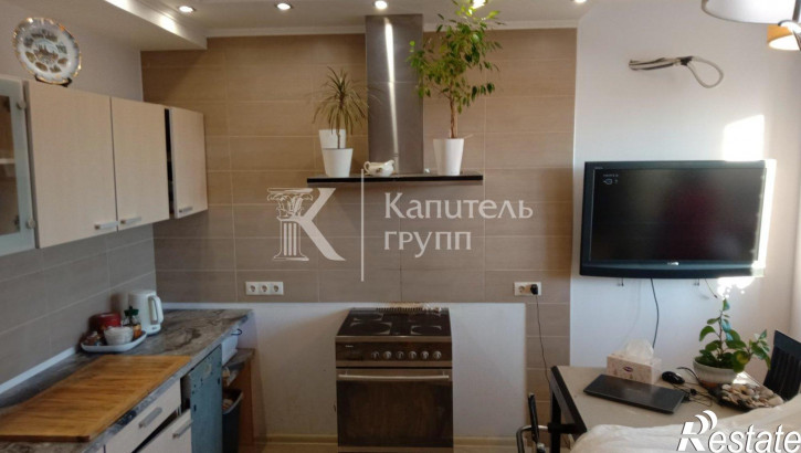 4-комн квартира Холодильная улица, 138