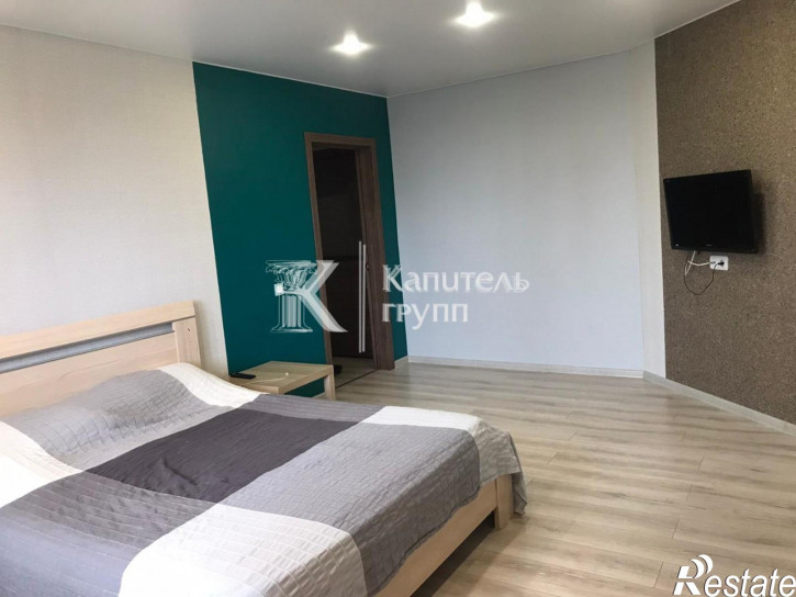 3-комн квартира улица Созидателей, 3