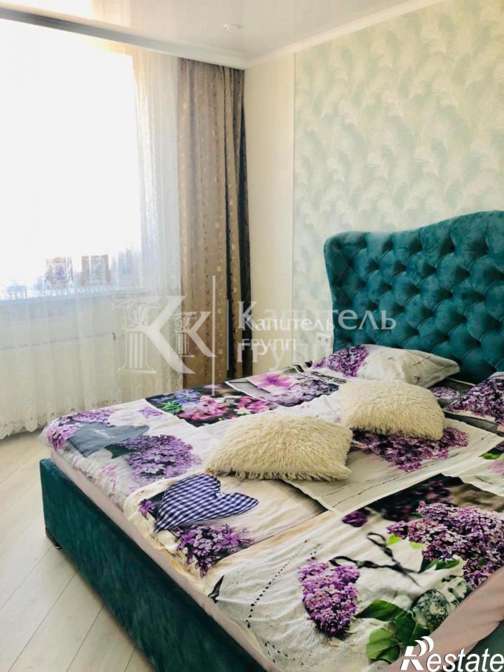 3-комн квартира улица Газовиков, 73