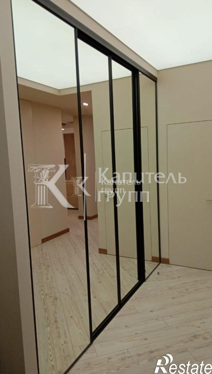 4-комн квартира улица Максима Горького, 53