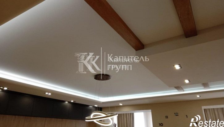 4-комн квартира улица Максима Горького, 53