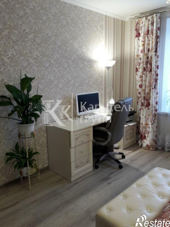 3-комн квартира улица Раушана Абдуллина, 1