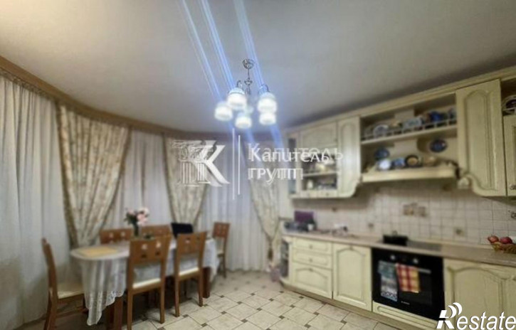 4-комн квартира улица Свердлова, 35/2
