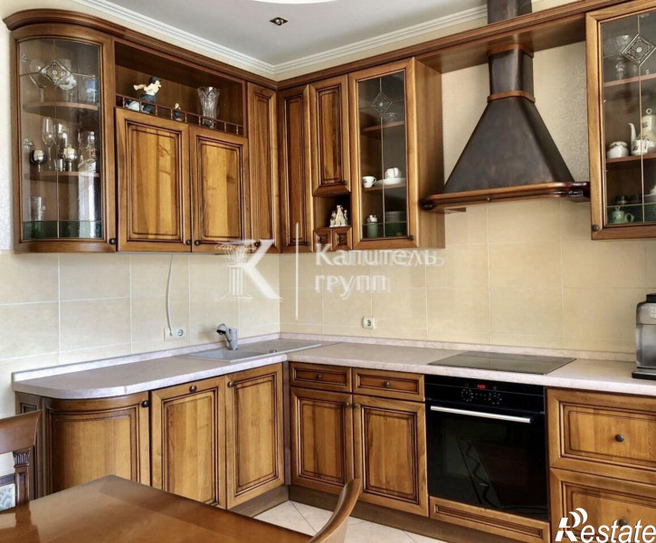 2-комн квартира улица Комсомольская, 8